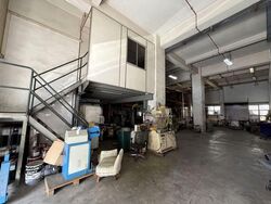 Pemimpin Industrial Building (D20), Factory #602983961